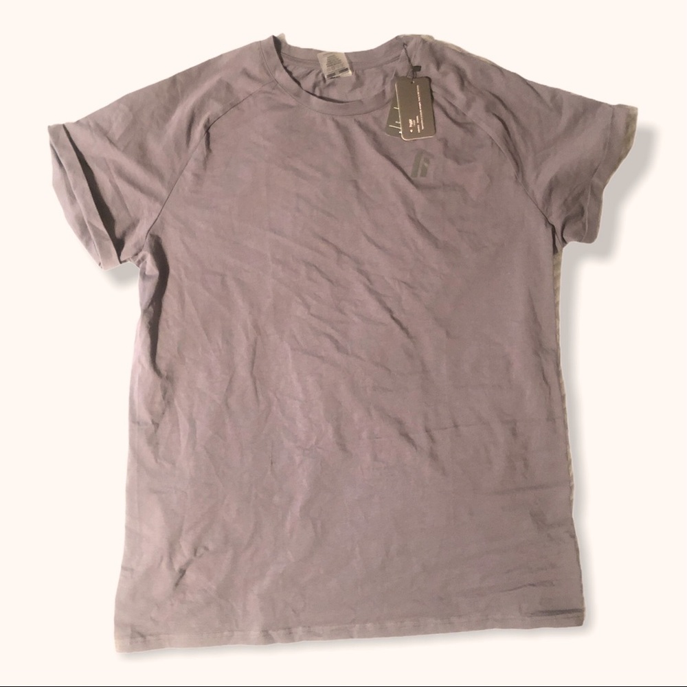 HyprMV men’s athletic shirt